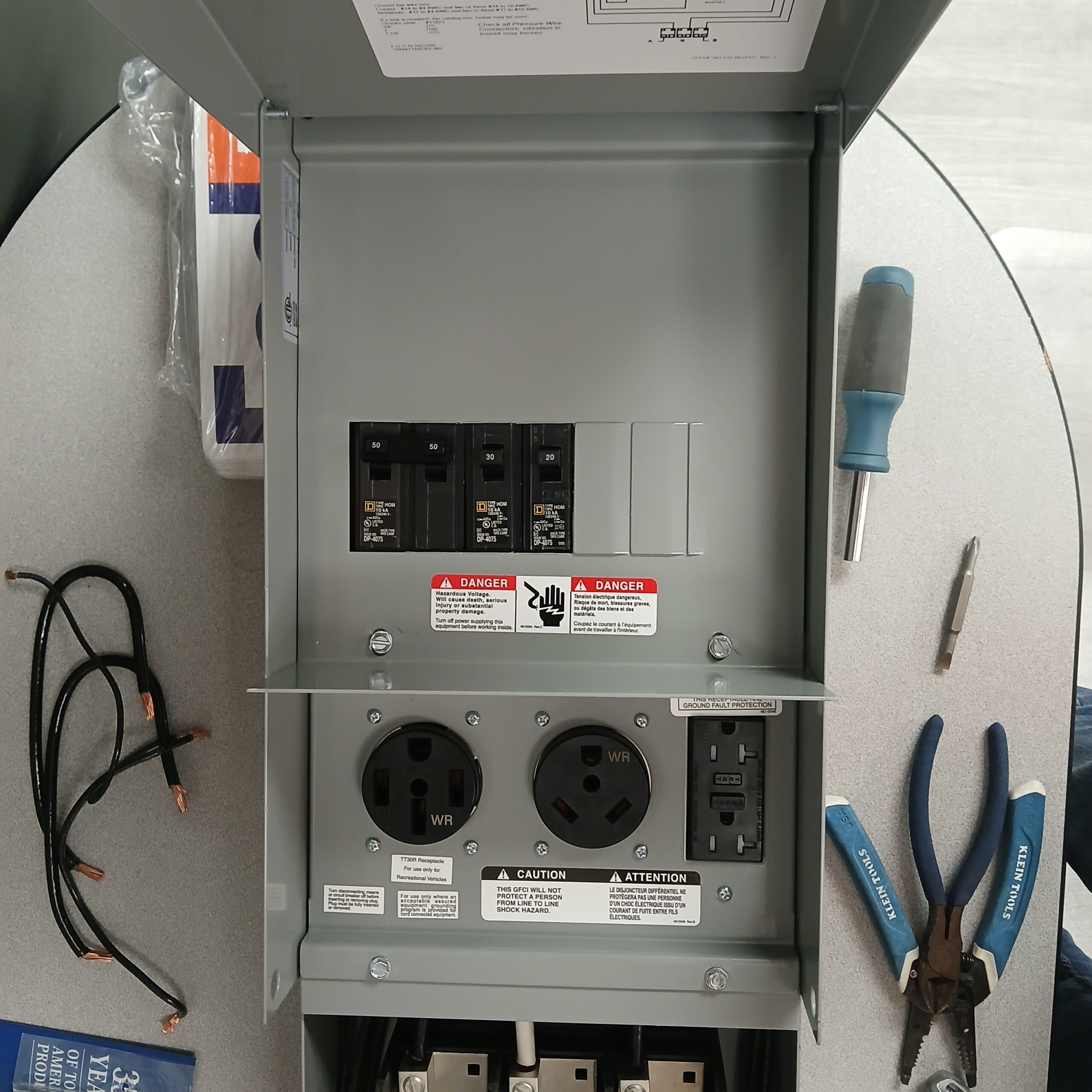 Model 300 RV Electricity Cashless Payment Station Pedestal Kit. Payment From Cell Phone Via Bluetooth For Hour, Day Or Weekly Timer Mode. Designed And Manufactured For; RV 50A/30A/20A Electricity Pedestal Vending .0575 - Image 3